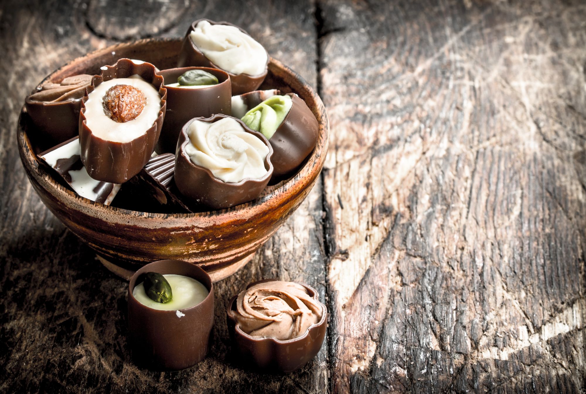 chocolate-candies-in-a-bowl-2024-11-01-02-45-10-utc